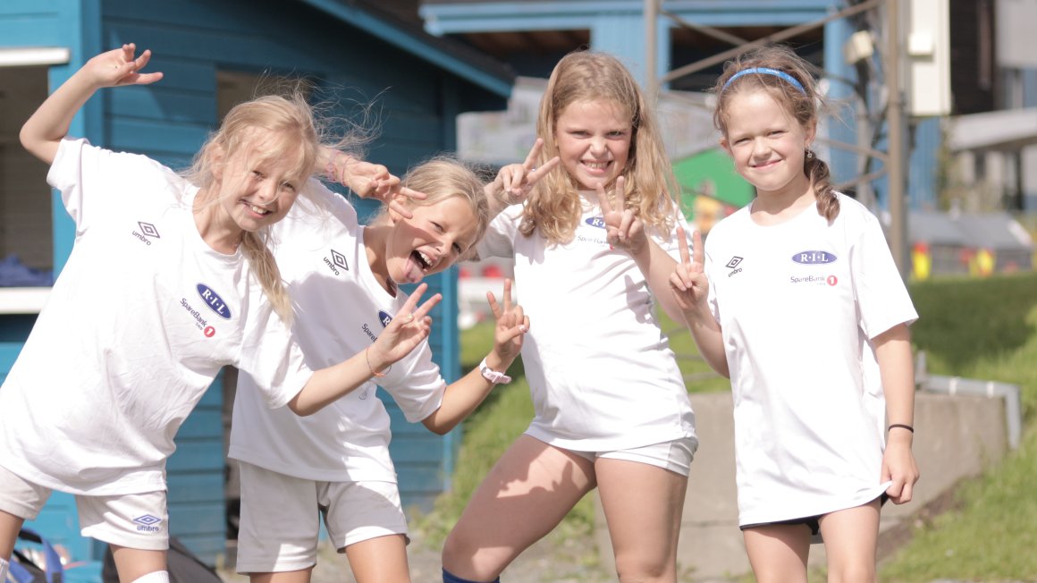 Bli med på fotballskole 2023
