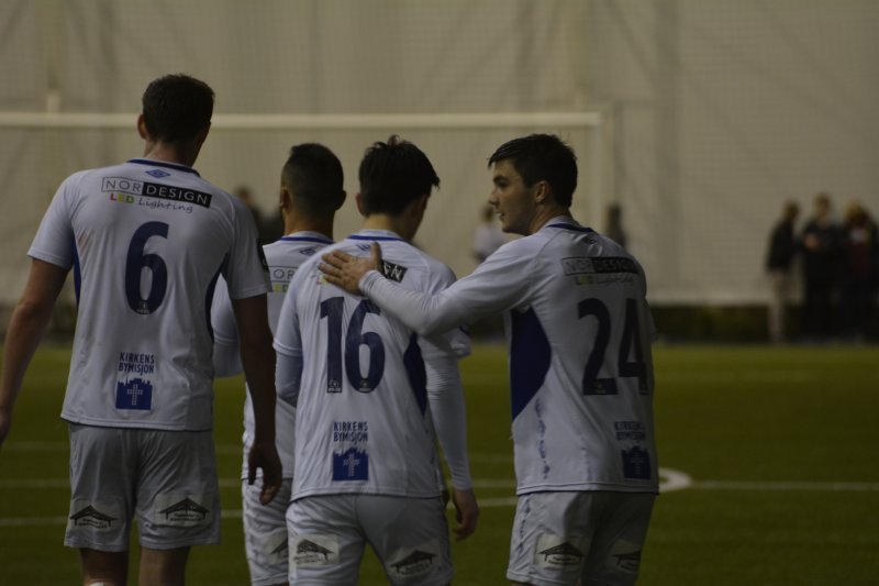 Rye gratuleres etter sitt første Ranheim-mål